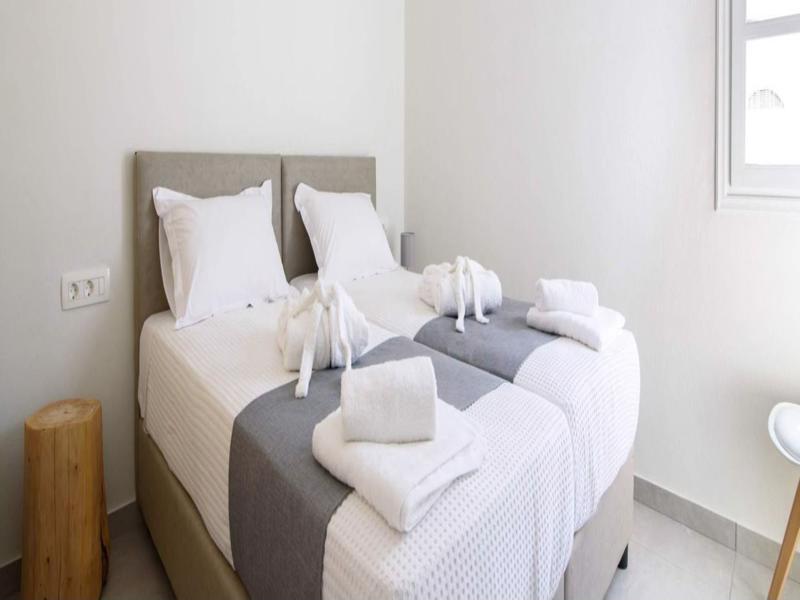 De_Naxia Suites Периса Екстериор снимка